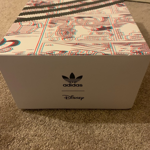 Disney x Stan Smith “Mickey Mouse Comic Strip” - Size 10 mens shoe - Picture 12 of 13